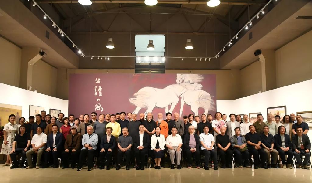 “‘北疆的风’——十大百家乐娱乐城网站
教师油画、雕塑作品展”在京开展
